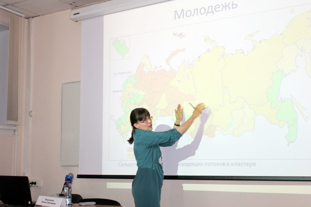 Поздравляем Елену Сергеевну Вакуленко, доцента департамента прикладной экономики, с присуждением премии Правительства Москвы молодым ученым