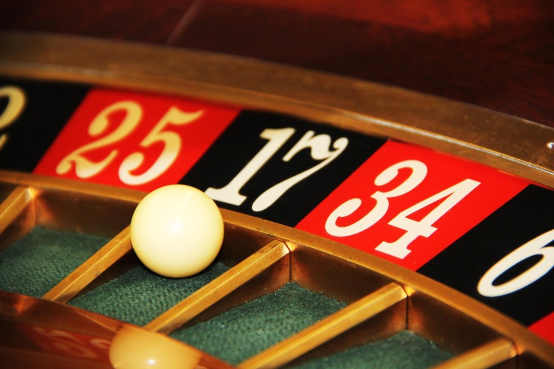 Вебинар "Высокодоходные облигации для частного инвестора: легкие деньги или игра в рулетку?"