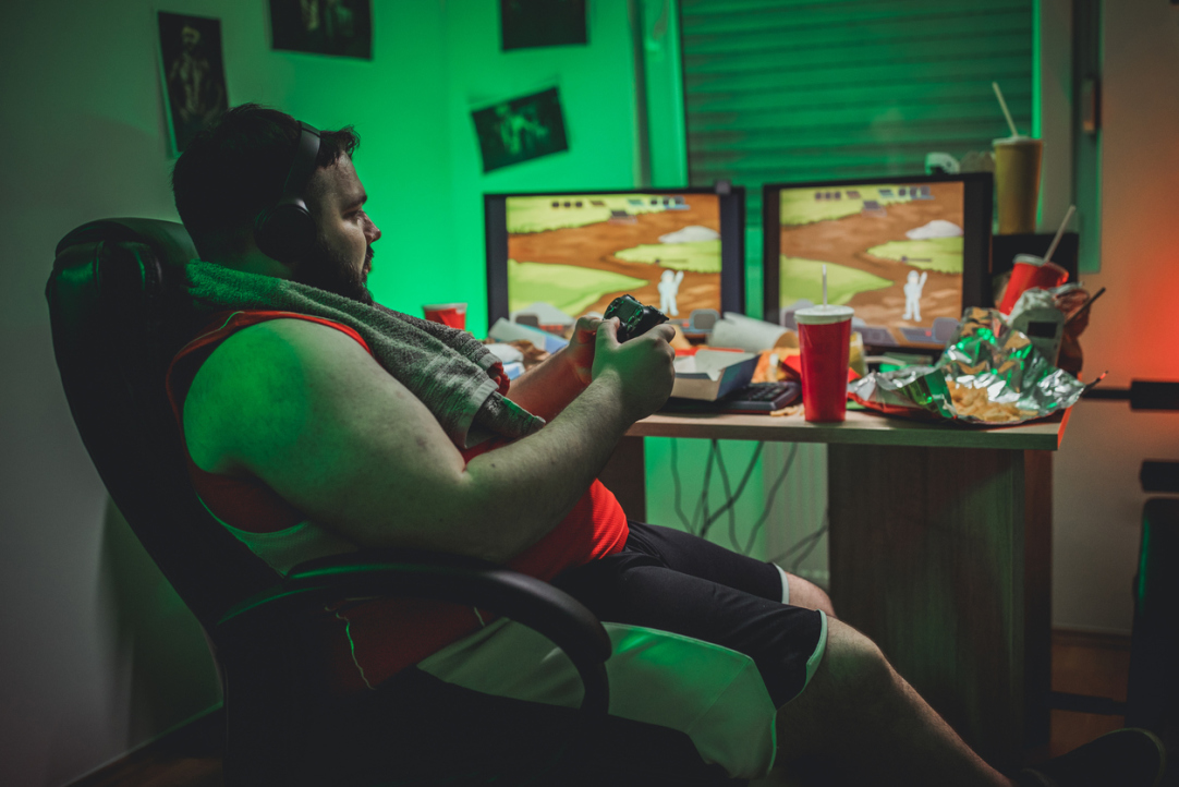 Игроки с высокой степенью ожирения оказались успешнее в длительных соревнованиях по киберспорту