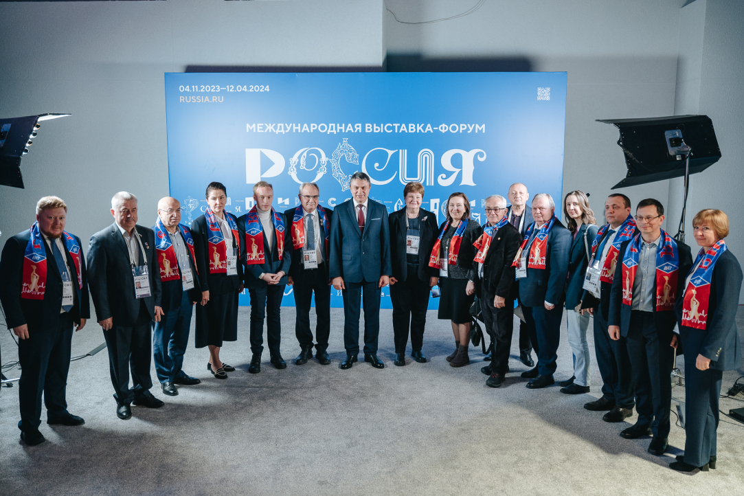 Ректор НИУ ВШЭ принял участие в заседании Совета ректоров вузов ЛНР на выставке «Россия»