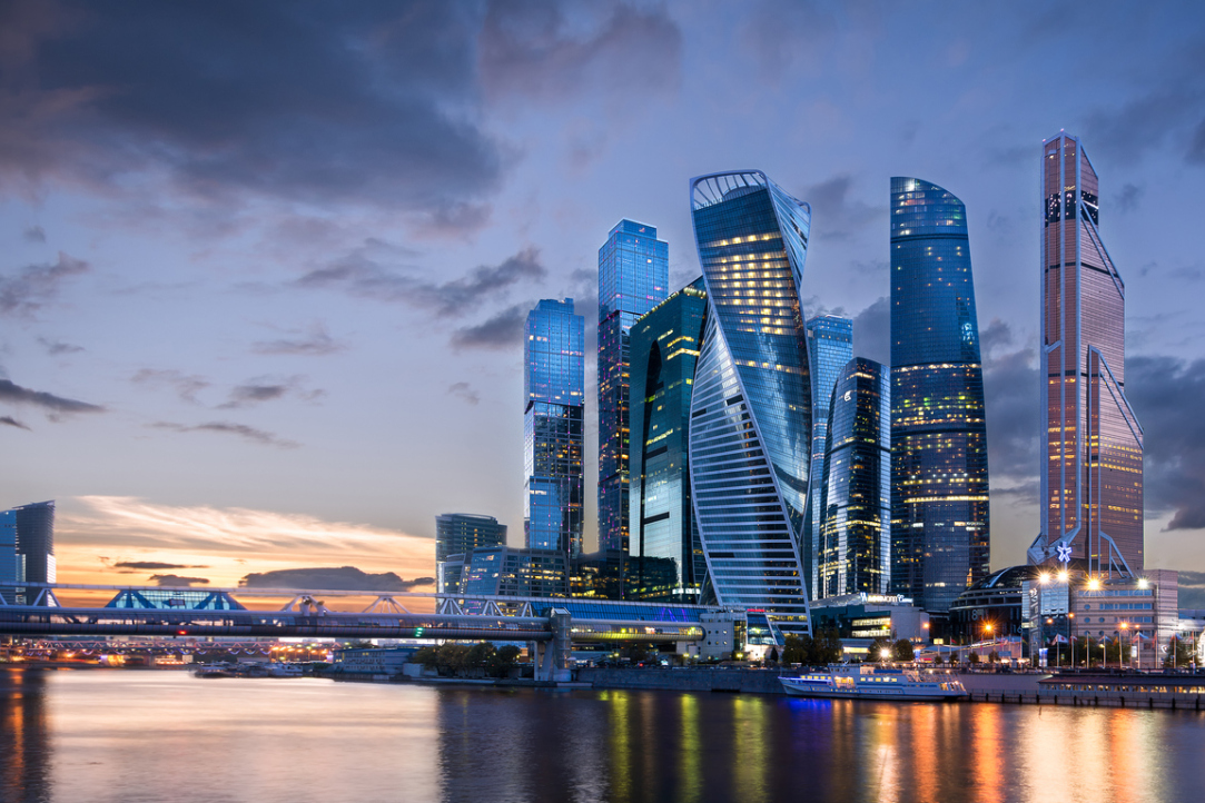Москва и Санкт-Петербург — в числе мировых лидеров по уровню пространственного и технологического развития